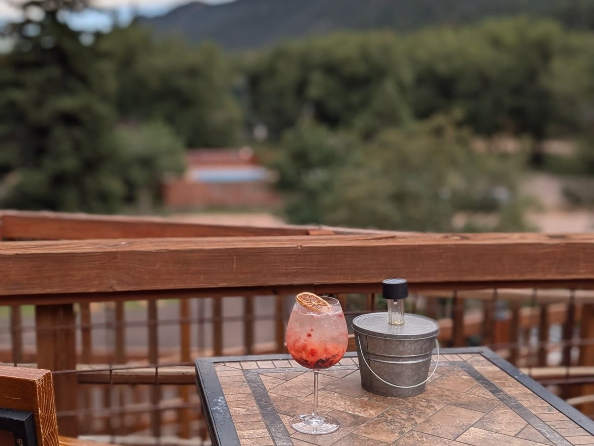 Columbine Pour House Opens Inside Green Mountain Falls&nbsp;Lodge